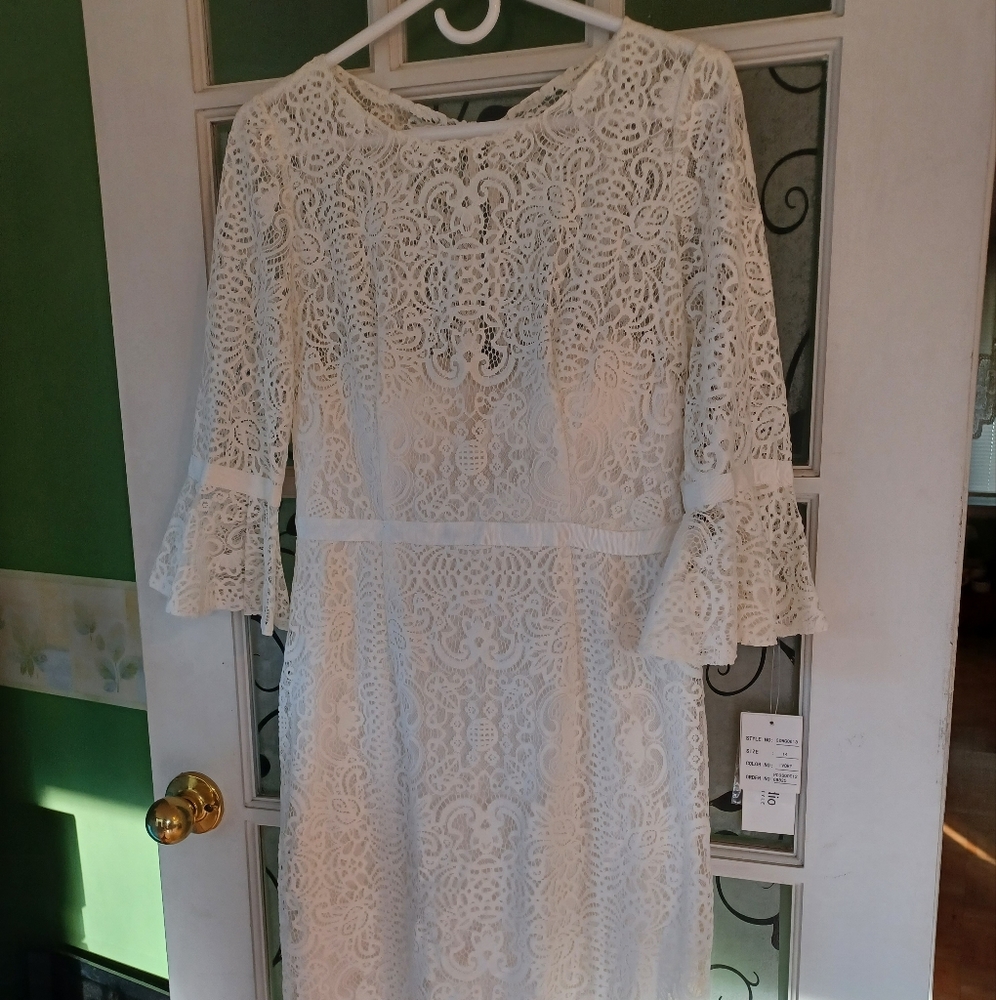 David bridal ivory lace dress size 8